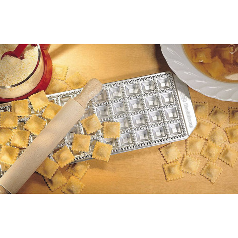 IMPERIA Ravioli da brodo forma na ravioli s valcom na cesto - 44 delení