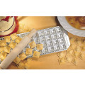 IMPERIA Ravioli da brodo forma na ravioli s valcom na cesto - 44 delení
